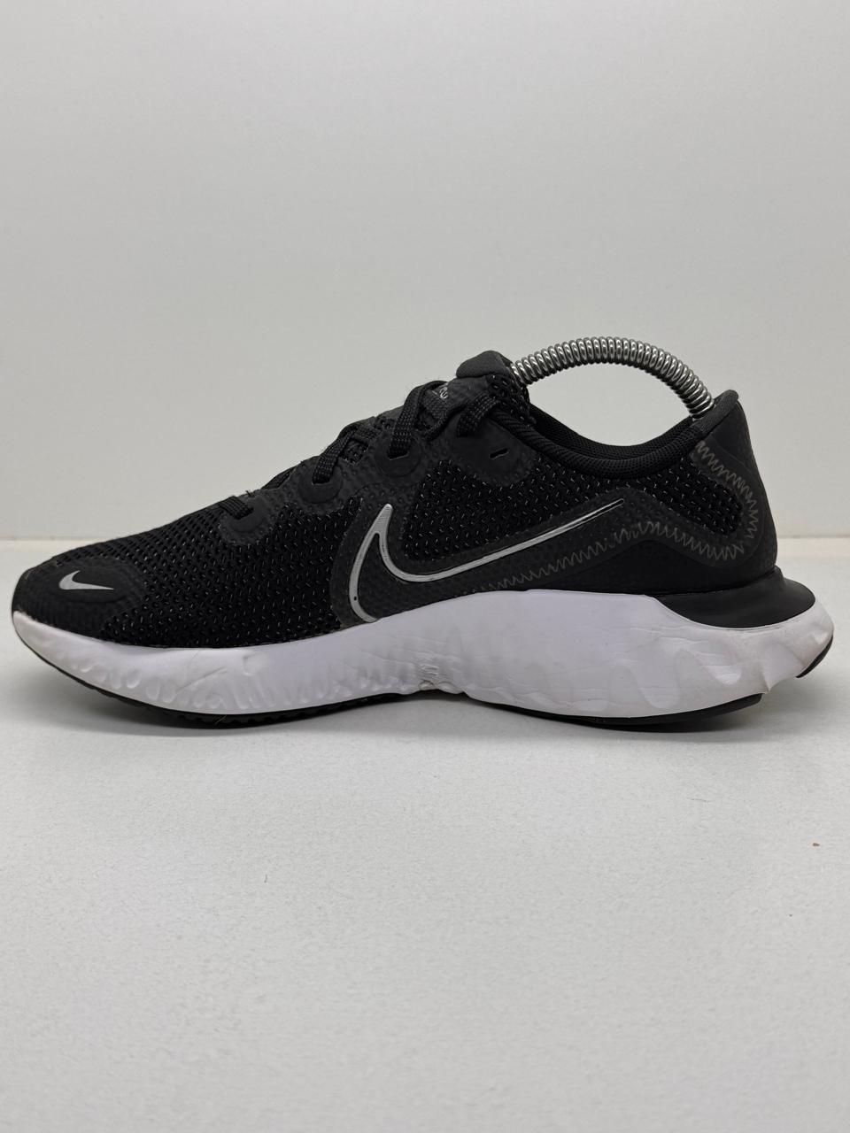 Nike renew (38.5)