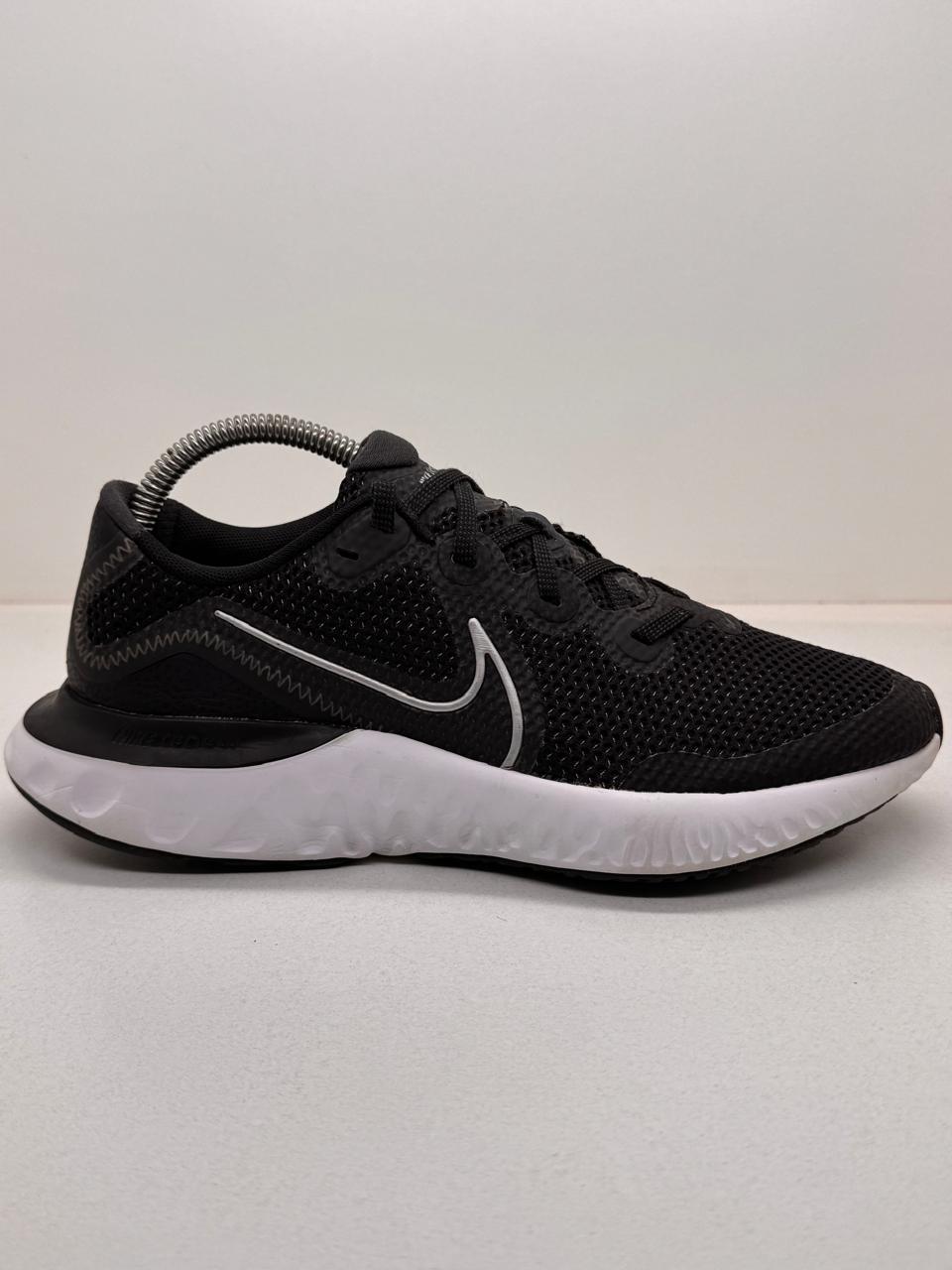 Nike renew (38.5)