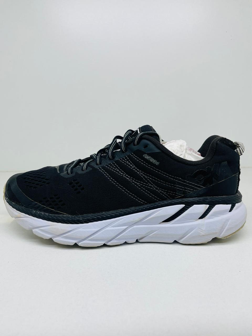 Hoka One One