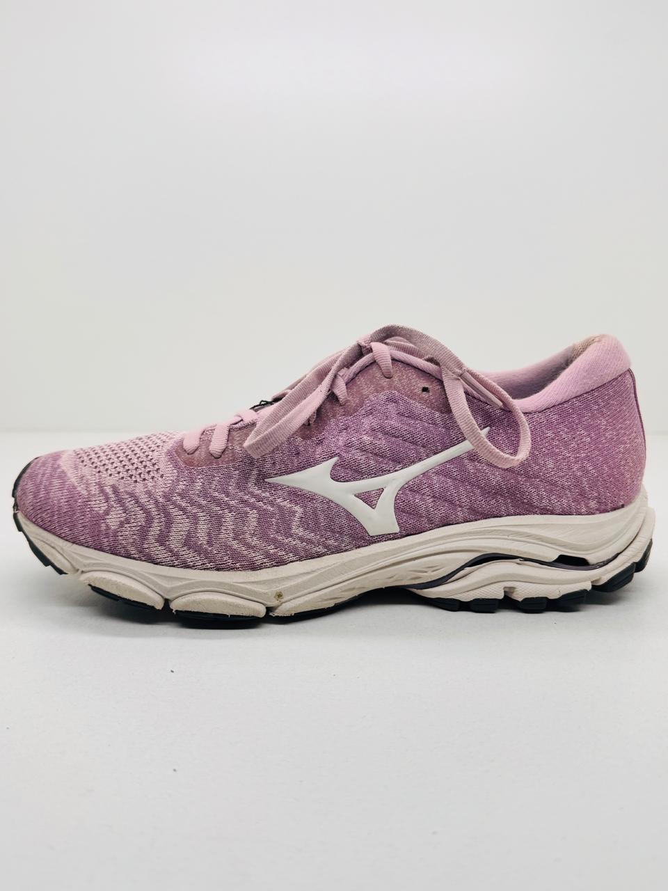 Mizuno Women Wave